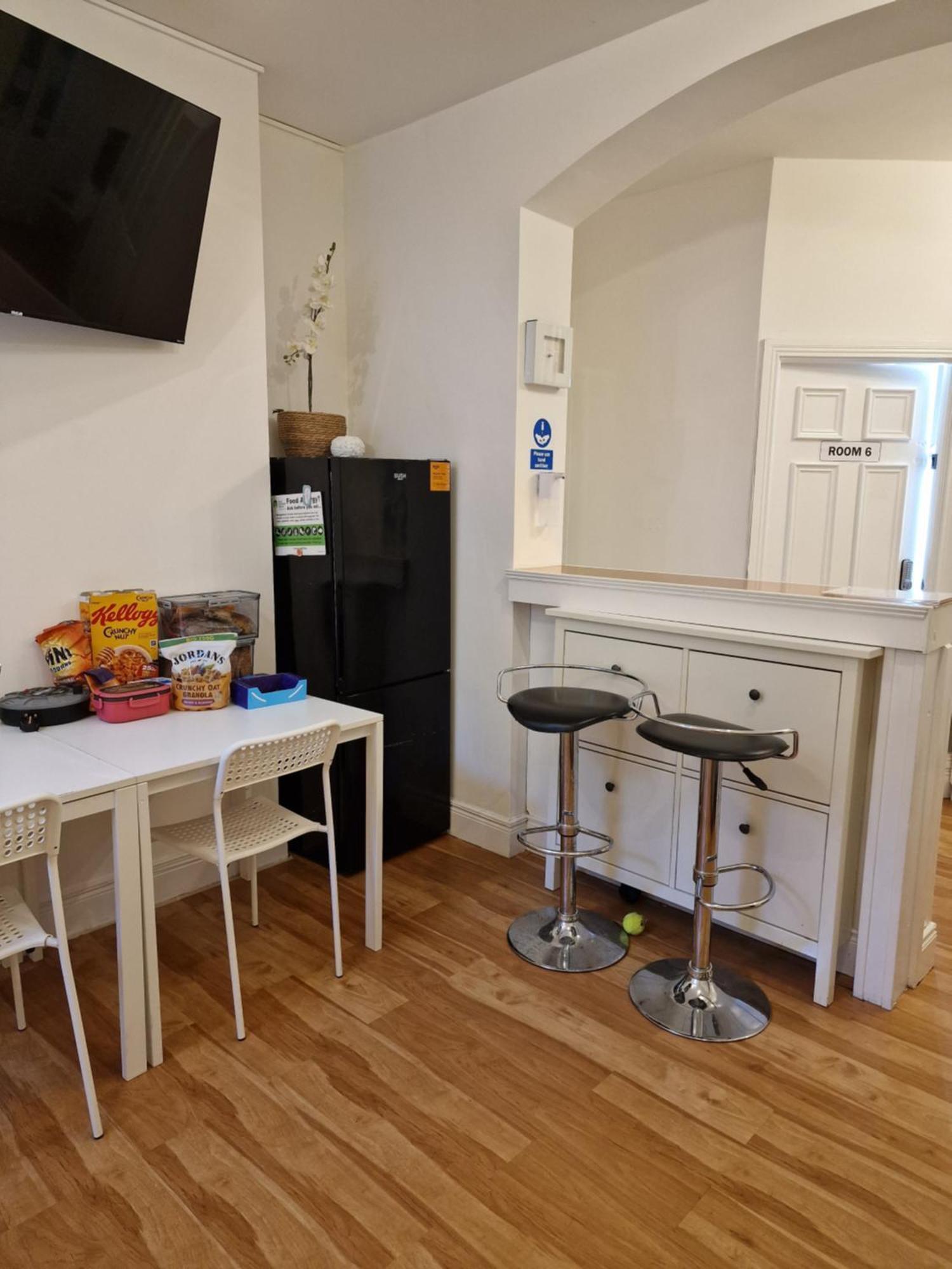 Aunty Katie'S House, Ni Tourist Board Certified & Located On The Main Oldpark Road To Belfast, With Free Continental Breakfast & Free Ultra Fast Sky Internet, Free Sky Sports & Free Sky Cinema, Self-Check In After 10Pm Gmtホステル エクステリア 写真