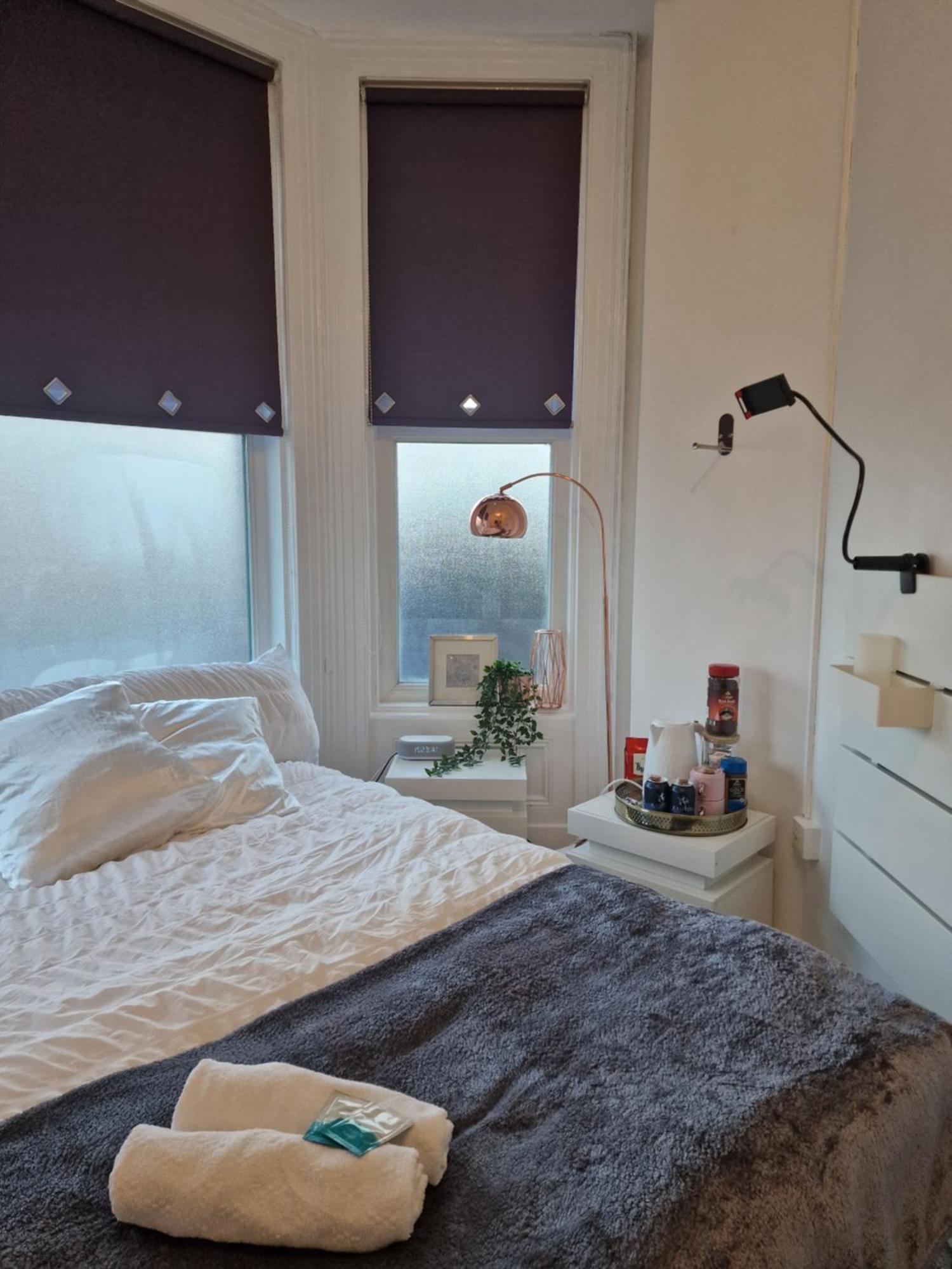 Aunty Katie'S House, Ni Tourist Board Certified & Located On The Main Oldpark Road To Belfast, With Free Continental Breakfast & Free Ultra Fast Sky Internet, Free Sky Sports & Free Sky Cinema, Self-Check In After 10Pm Gmtホステル エクステリア 写真